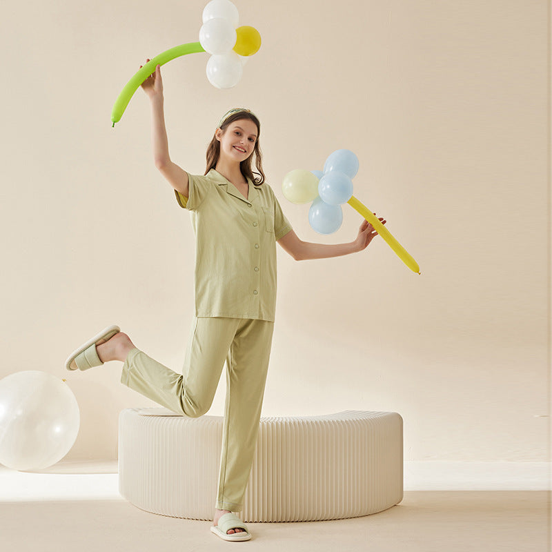 Pyjama couple en coton modal – Manches courtes et coloris uni.